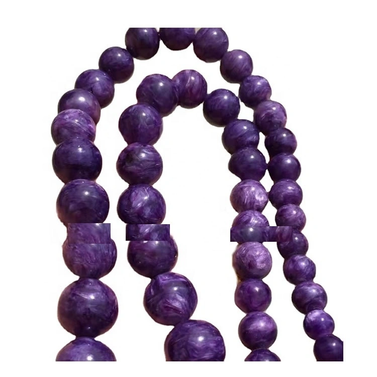 Collana della pietra preziosa Charoite. 1