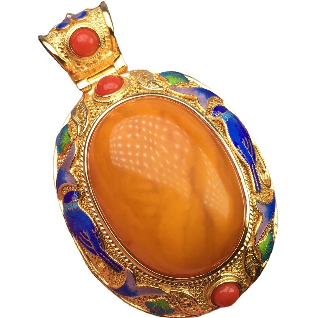 Blommen-lykas Gold-plated Amber-pendant 1