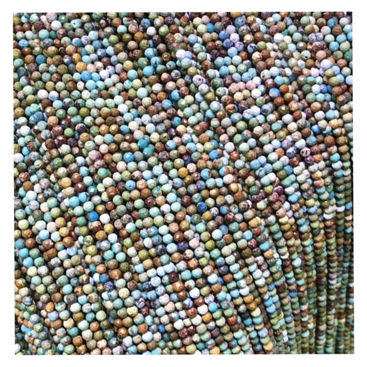 Ang mga natural nga chrysocolla mga kuwarta naka-atubang sa mga beads nga gemstone 1
