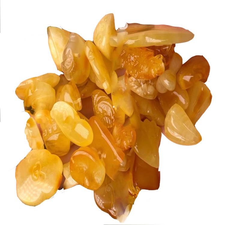 Amber giallo naturale che scolpisce la bella pietra preziosa 22