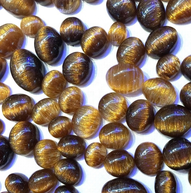 Табиғи сирек кездесетін мыс рутильді кварц Гемстоне Тегіс кабель пішіні 38