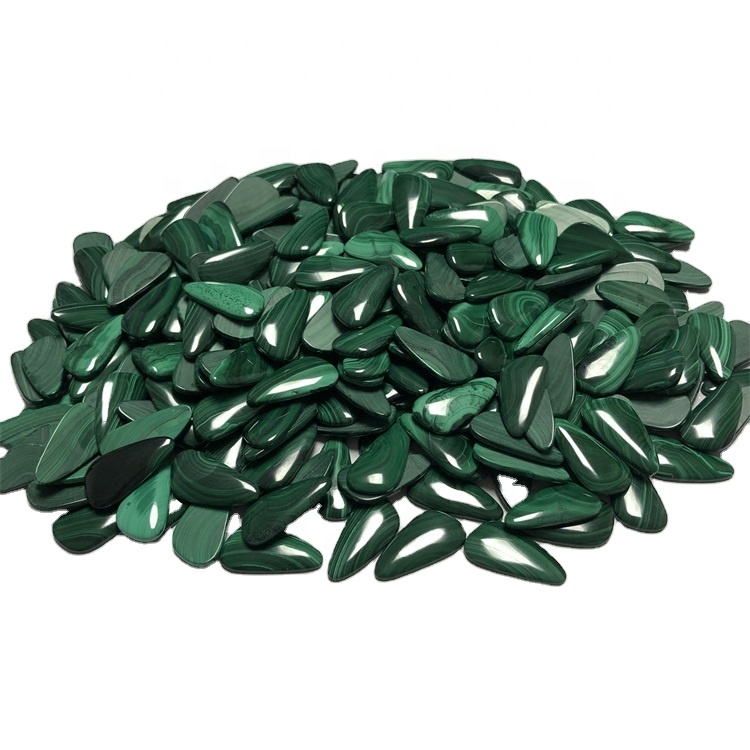 Akwụkwọ ndụ akwụkwọ ndụ malachite green na ụlọikwuu nke anụ ọhịa ped udiochite cabochie cabebon rụrụ 7