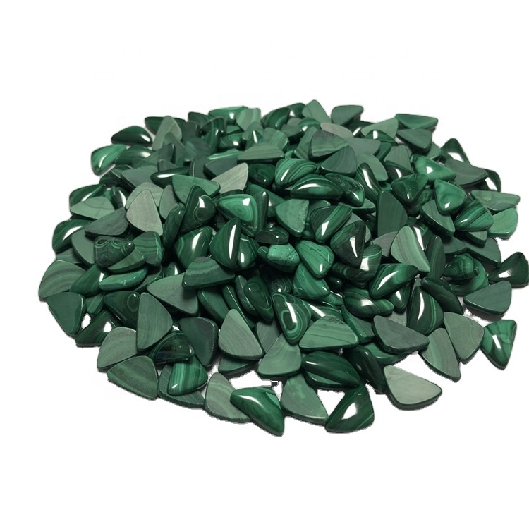 Ekike Malachite 16x10x4mm triangle Cabochon Flash Laose Ana mara mma 33
