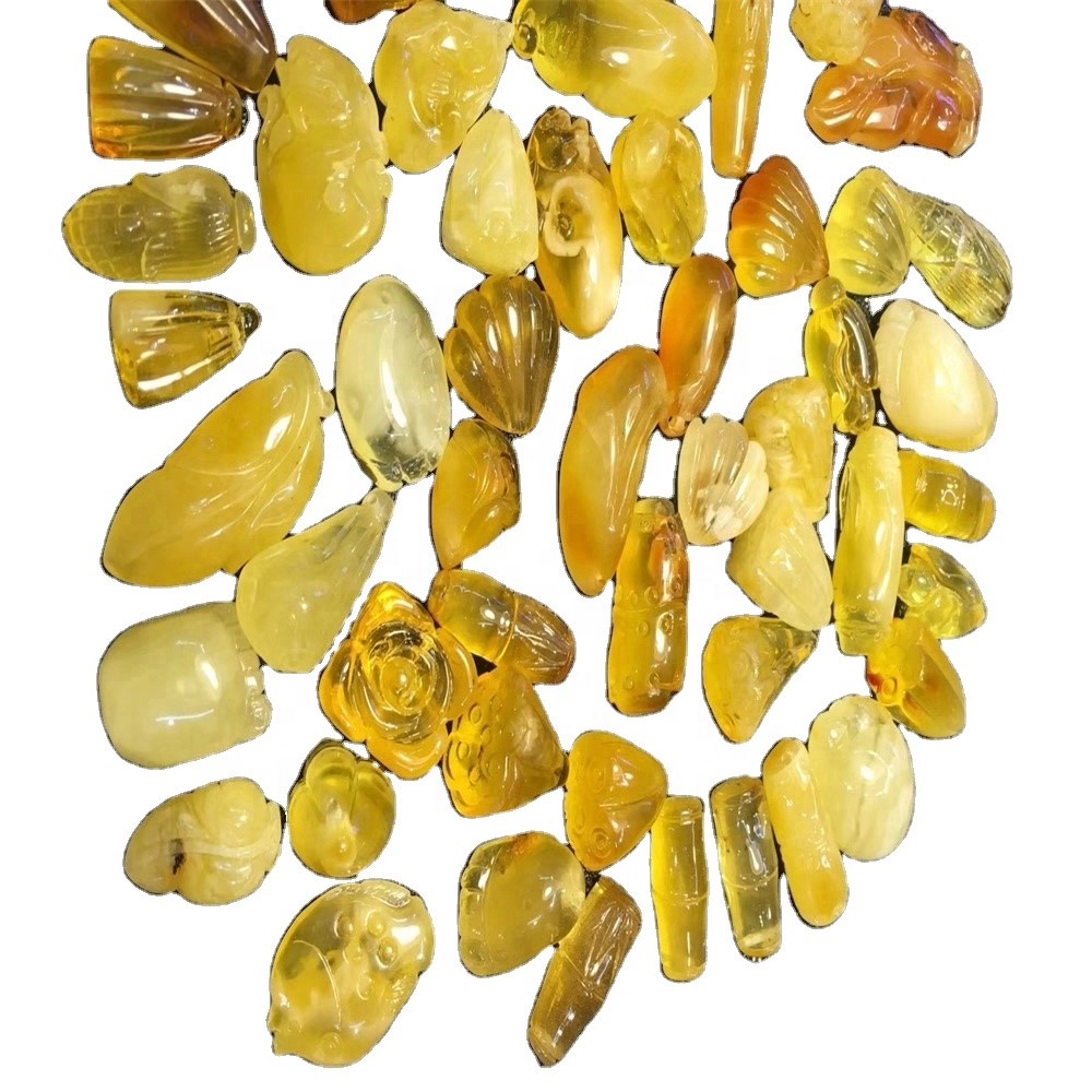 Tervező Amber faragott drágakő különböző stílusú gyöngyök 40