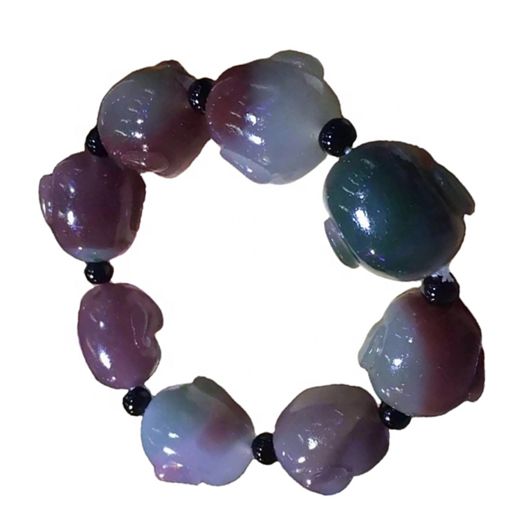 Wofiirira wofiirira wopangidwa ndi ma beads agalu, kukula kosiyanasiyana ndi mawonekedwe omwe alipo 39