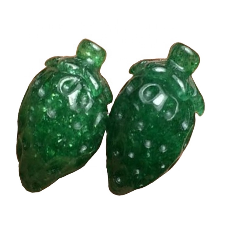 Gemstone Green Strawberry kvarc isklesan kabohns / ananas / jagoda 38