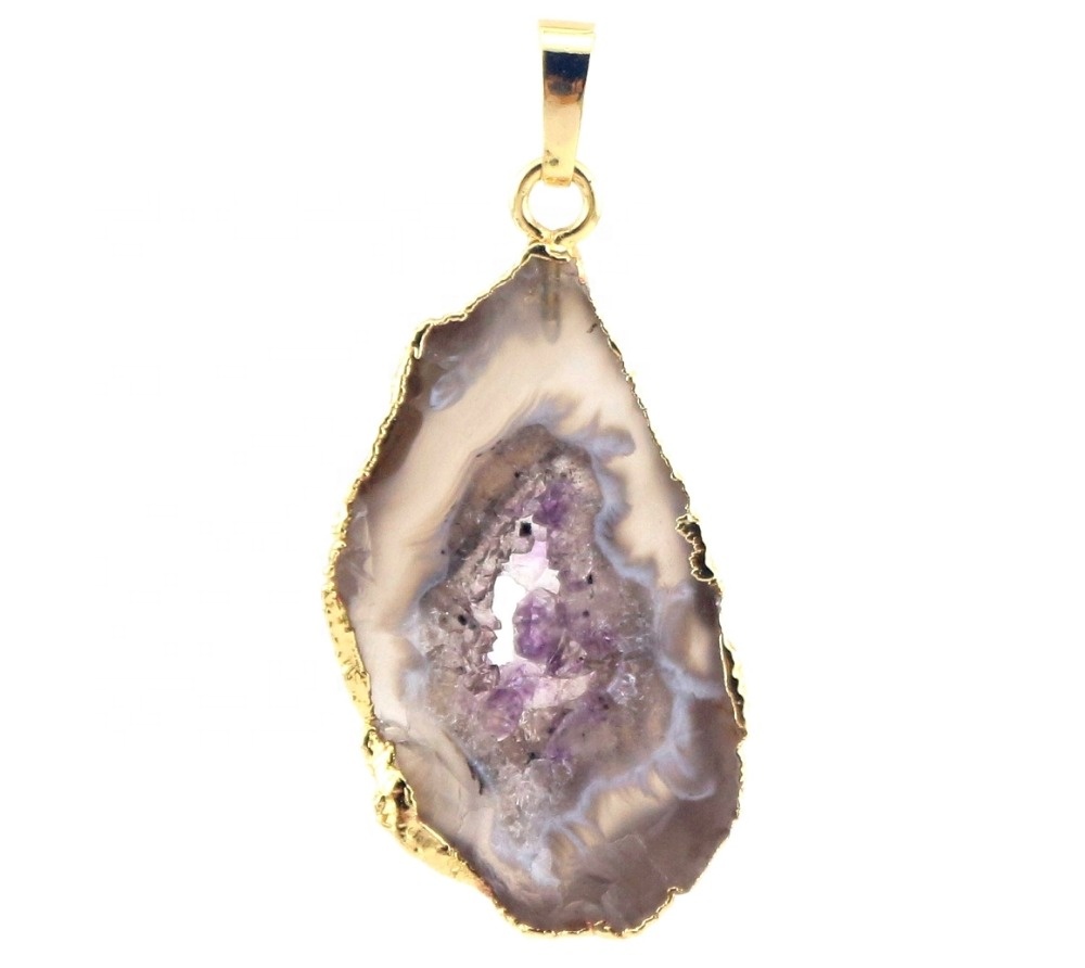 Crescent Druzy Druzy Free Frije Shape Luna Pendants mei goud plated oan 'e râne 13