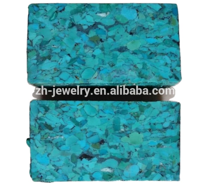 자연적으로 작은 조각으로 압축된 청록색 거친 블록 7
