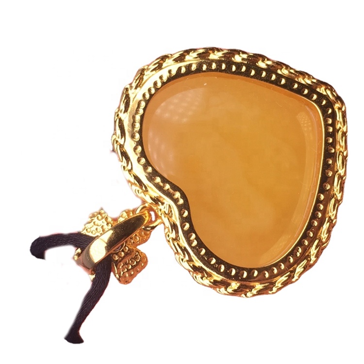 I-Gold yentliziyo ye-Amber Pendant Emeralds pendant 15