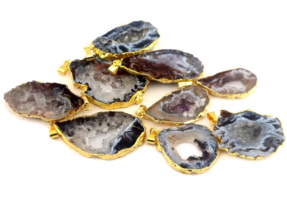 אַמעטהיס פּענדאַנט גאָלד פּלייטיד 11