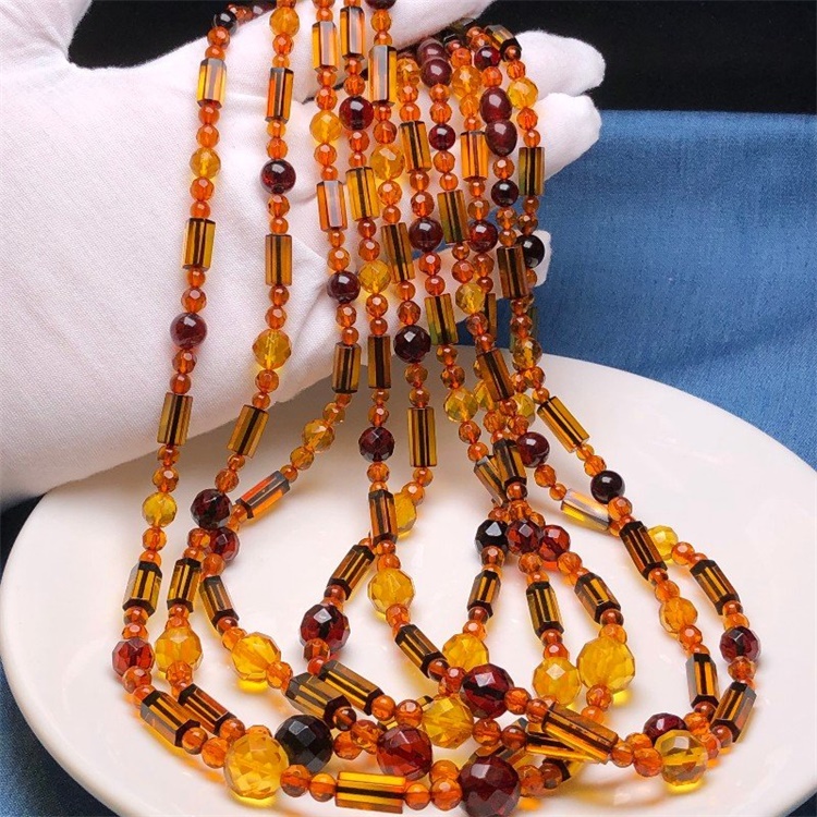 2021 He ahua whakapaipai a Amber Gines 45