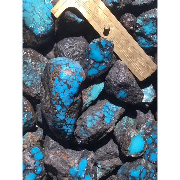 SpiderWeb augstākās kvalitātes tirkīza raupja materiāls nāk no Ķīnas Ziemeļrietumu reģions Hubei provincē 13