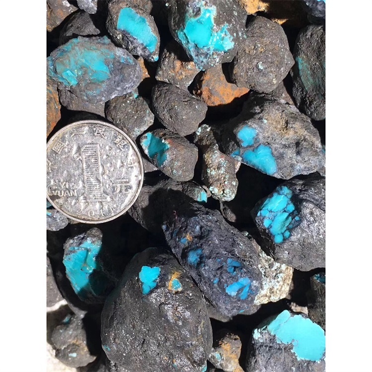 Shiny Bule-Color Top Quality tirkīza dārgakmeņu materiāls Rough 15