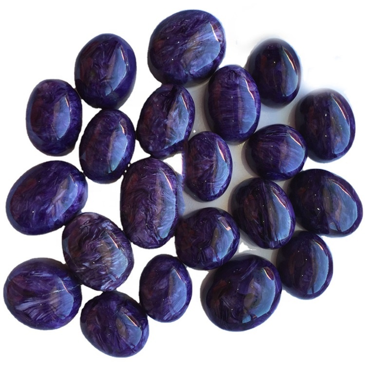 ਚਾਰਰਾਈਟ ਓਵਲ ਨੇ ਗਹਿਣਿਆਂ ਦੇ ਕੁਦਰਤੀ ਚੱਟੀਆਂ ਲਈ ਗੈਮਸਟੋਨ ਕੈਬੋਨ ਨੂੰ ਕੱਟਿਆ 31