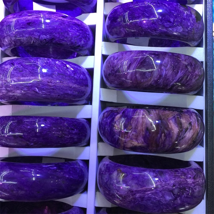 Charoite natural Brazalete al por mayor Moda Gemstone Bangl Impresionante Lila natural Lavanda Brazalete Charoite 37