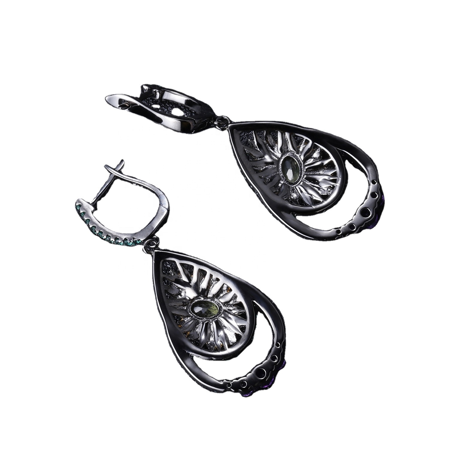 Hollow Gold-yakarongedzwa Emerald Eserrings 37