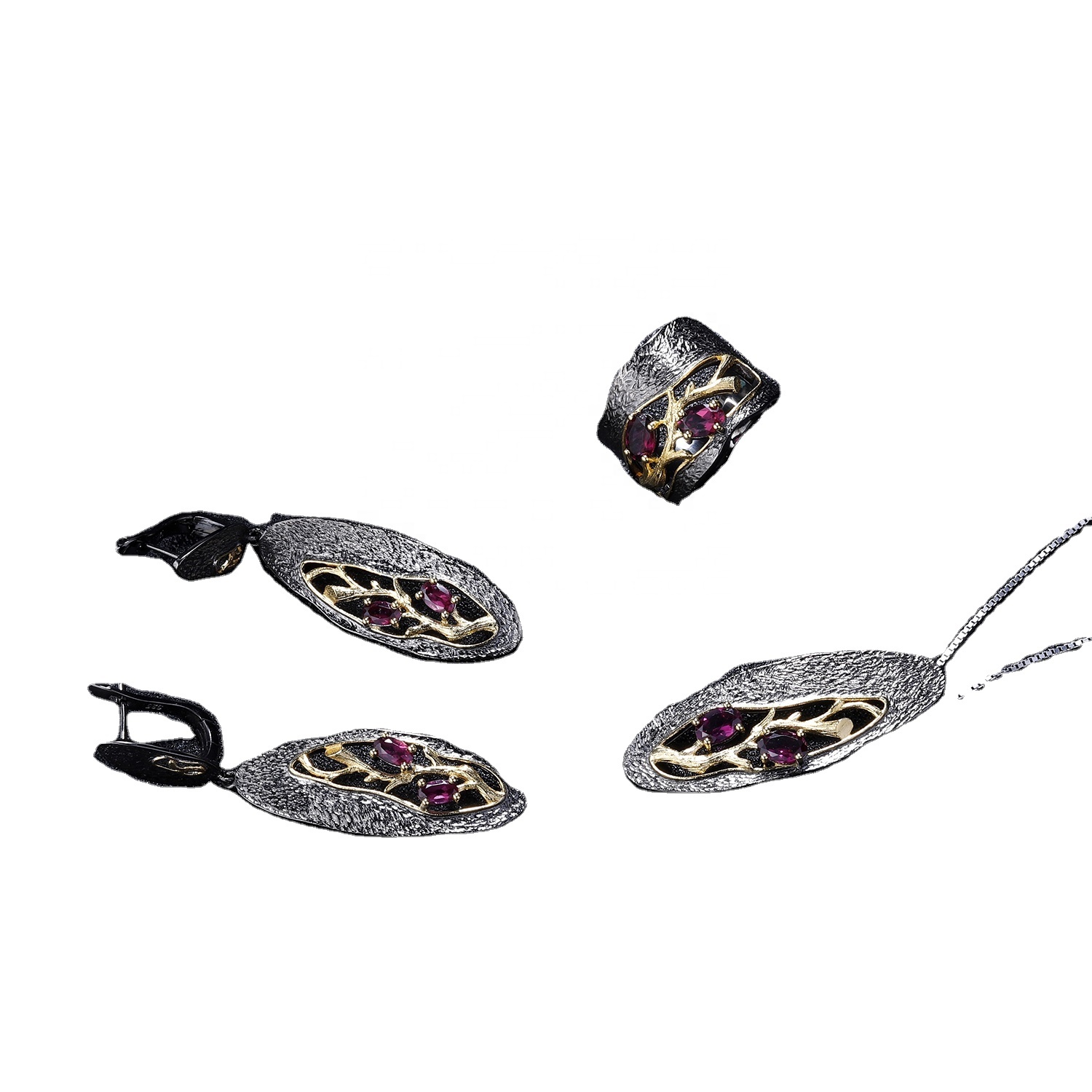 খোলা কাজের সোনার ধাতুপট্টাবৃত রুবি দুল 15