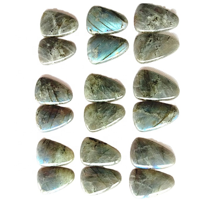 Mae Labradorite Naturiol Labradorite Gêm a Gywir y Gêm Triongl Cabanu Smoothe Gemstone Cyfanwerthu a Manwerthu 36