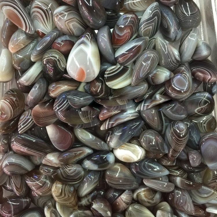 អង្កាំចាស់ធម្មជាតិភ្លឺចាំងធ្វើឱ្យមានលក់ដុំ 39