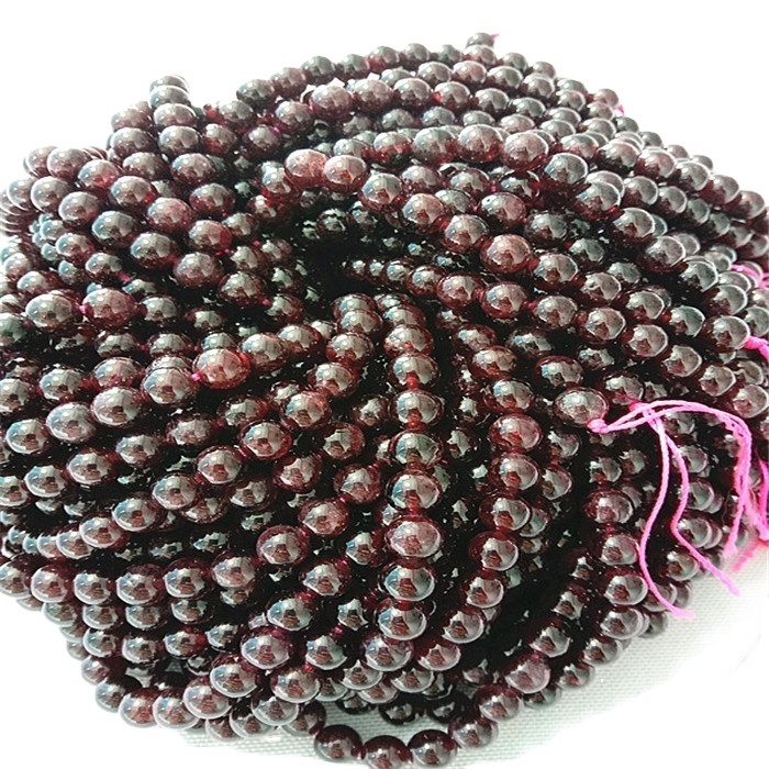 Natyrore Round Garnet AB Formë rruaza të butë dhe të kuqe Gemstone strings 17