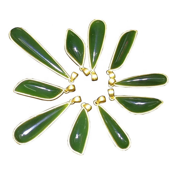 Јединствени природни зелени Јадеите привезак Цабоцхон Гемстоне Стварање накита 17