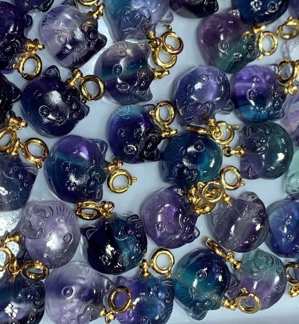 Halló Kitty Shape Fluorite Scefed Gem Hengiskraut / Gullhúðuð Hengiskraut / Fluorite Hengiskraut 22