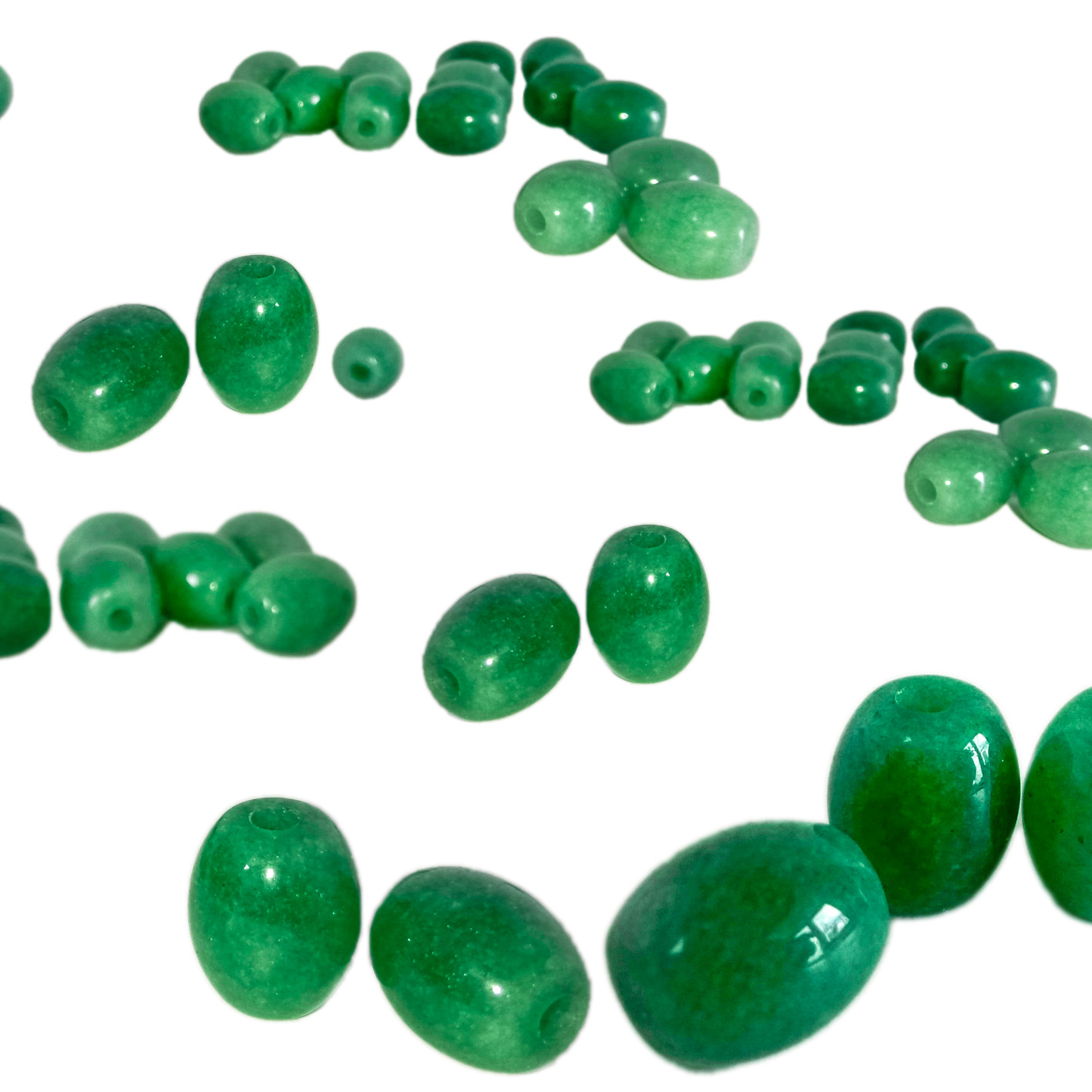 अचम्मको गुणस्तरको हरियो एभेन्चुरिन रत्न क्याबोचन गोलो ढिलो मोती प्वाल भएको १४*१२ मिमी पालिस एभेन्चुरिन स्टोन 9