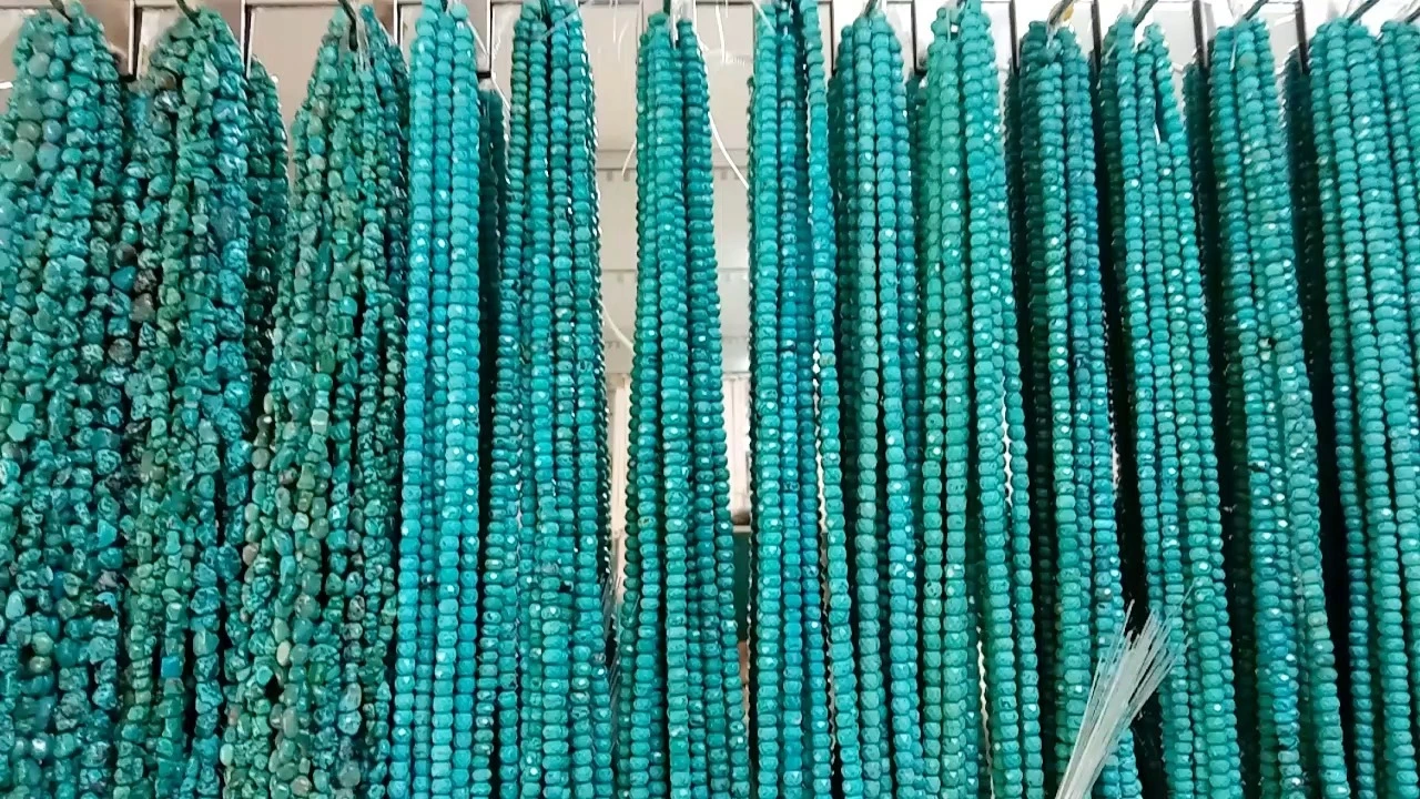Queen Turquoise Gemstone Grade 3A Faceted Round 6mm Loose Beads 1
