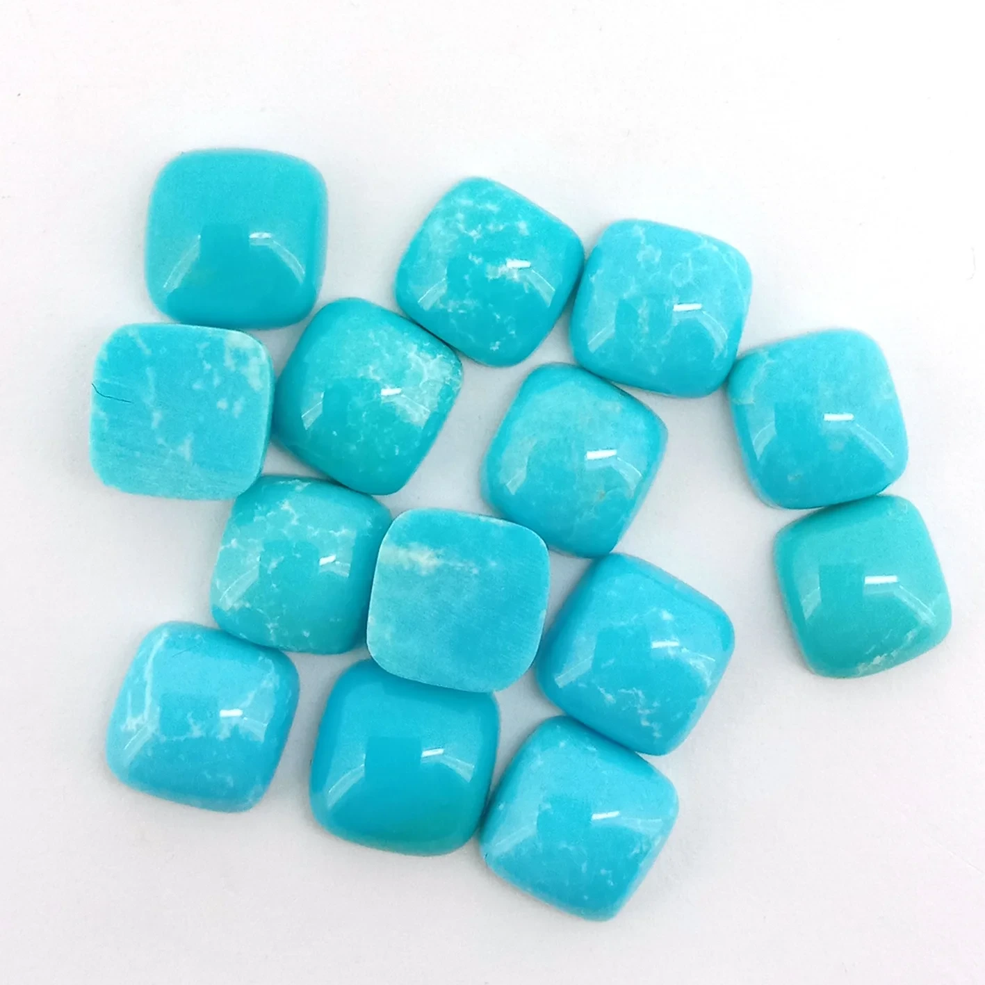 زىننەت بۇيۇملىرى مودا لايىھىلەش ئۈچۈن تەبىئىي تۇرخۇن 6 * 6mm كۋادرات شەكىللىك كابون 1