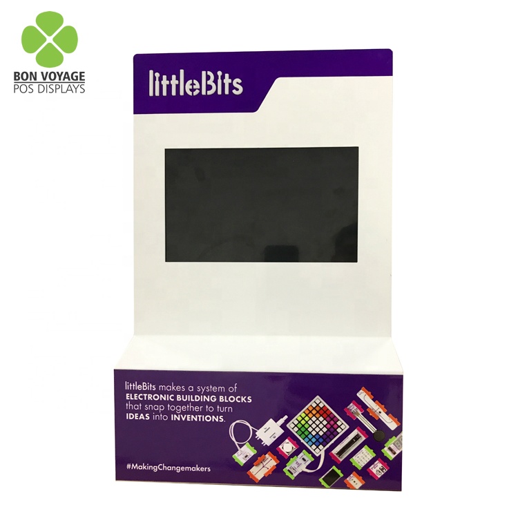 Suporte de exibição de produtos esportivos eletrônicos personalizados para balcão de metal pequeno com reprodutor de vídeo LCD 6