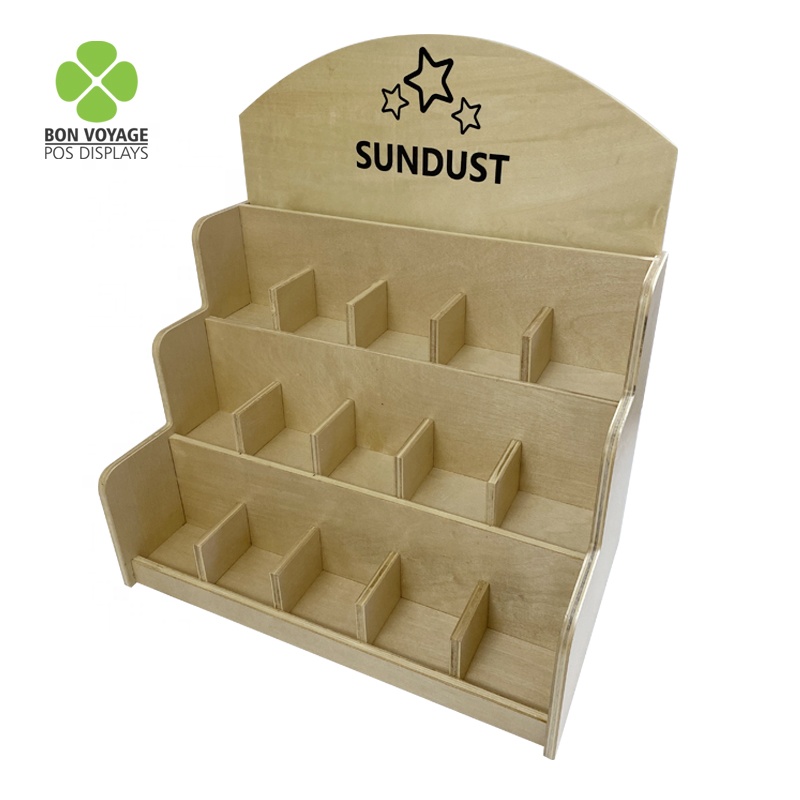 Suporte de exibição de produtos para a pele creme protetor solar de bancada de madeira para loja de varejo 4