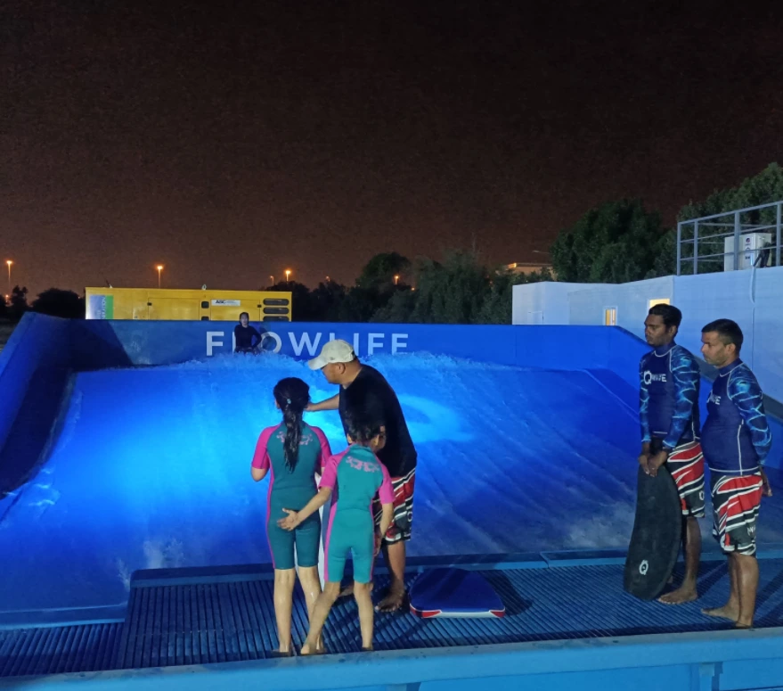 Flowlife Qatar Amusement Park Продукты Симулятор серфинга1 1