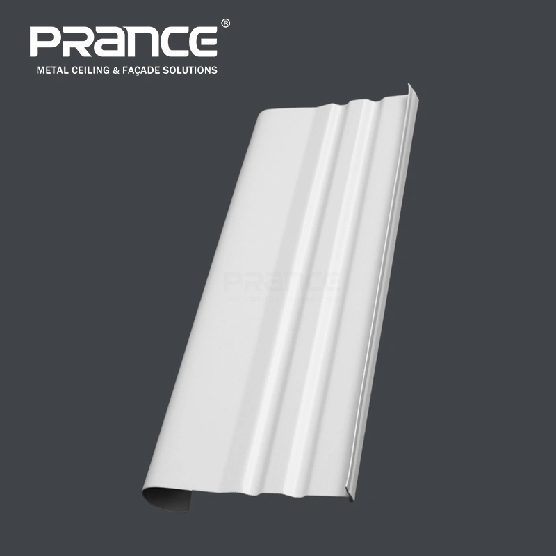 Techo suspendido de lámina metálica con deflector en J de aluminio Prance 1