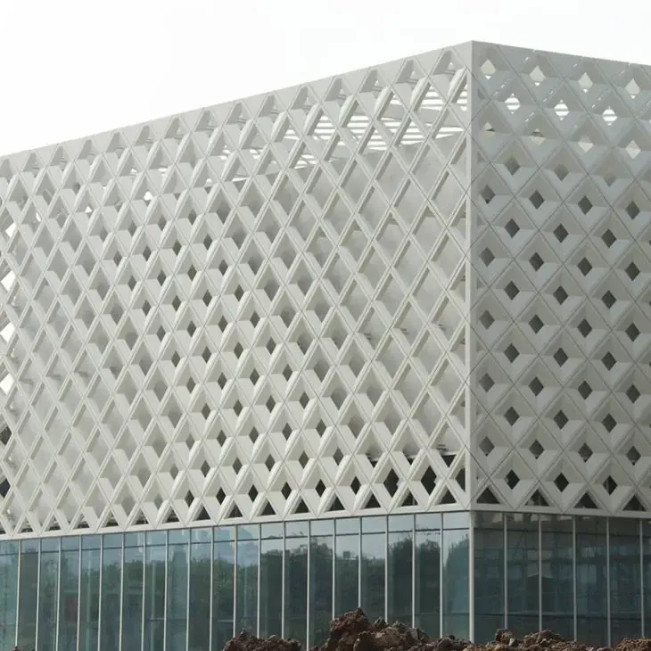 FACADE D'ALUMINIM EXTÉRIEUR