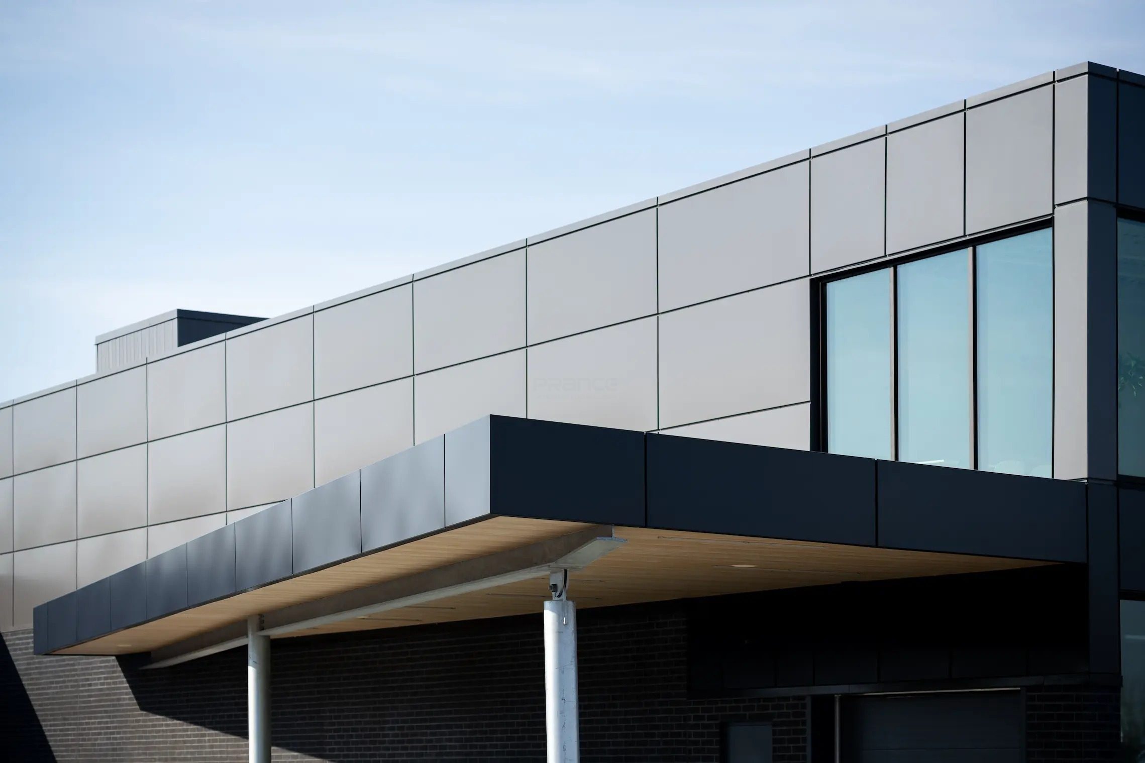 Aluminum Cladding Panels for Elegant Exteriors