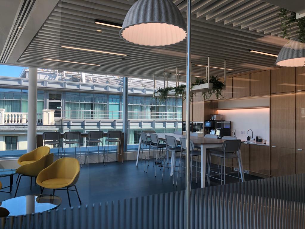 Direct Apply Ceiling \u0026 Wall Panels | Armstrong Ceiling Solutions –  Commercial, image size:1024x768