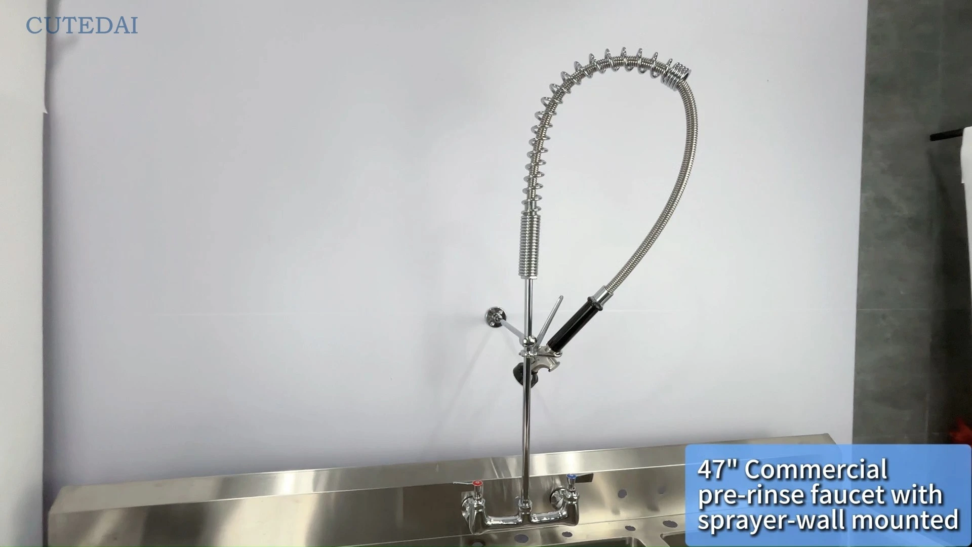 ก๊อกน้ำห้องครัวแบบติดผนังพร้อมด้ามจับคู่แบบ Pre-Rinse พร้อมหัวฉีดล้างจาน 2 รูสำหรับติดตั้งในโรงแรม 1