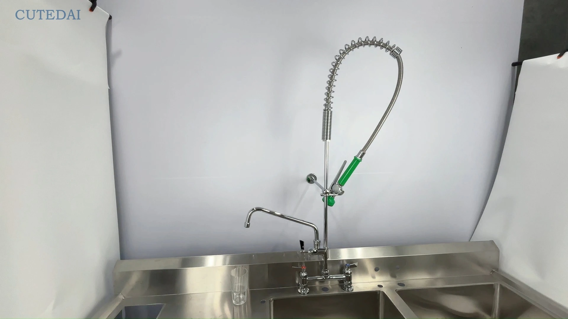 Gorąca sprzedaż, przemysłowa, komercyjna, mosiężna, podwójna, wyciągana bateria chromowana do restauracji i hoteli, do kuchni, montowana na blacie 1