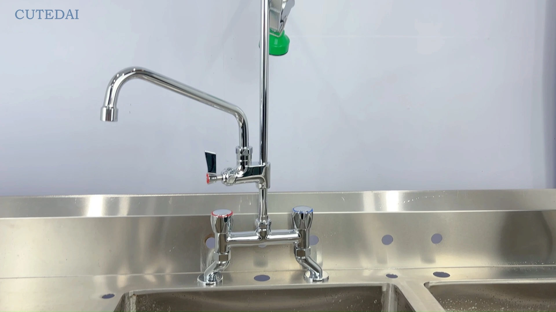 호텔 주방용 풀다운 스프레이 2홀 설치가 가능한 산업용 황동 크롬 데크 마운트 상업용 수도꼭지 분무기 1