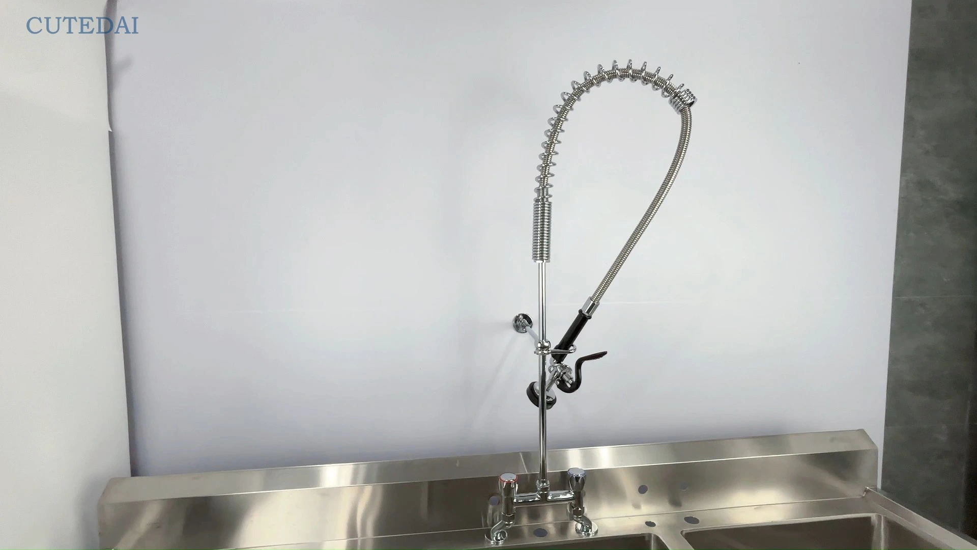 Commercial Kitchen Brass Pre-Rinse Faucet Taps 4-8 Inch Center Contemporary Design 2-Hole Flexible Sprayer Deck Mixer for Hotels 1