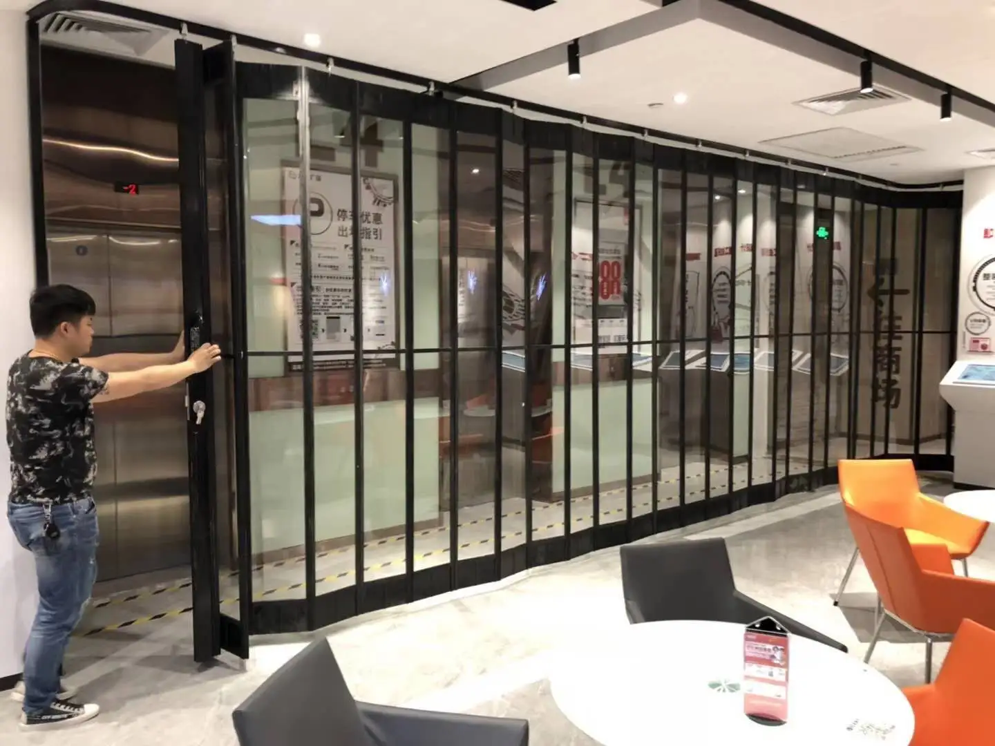 Hot Selling Collapsible Shutter Gate Manufacture 13