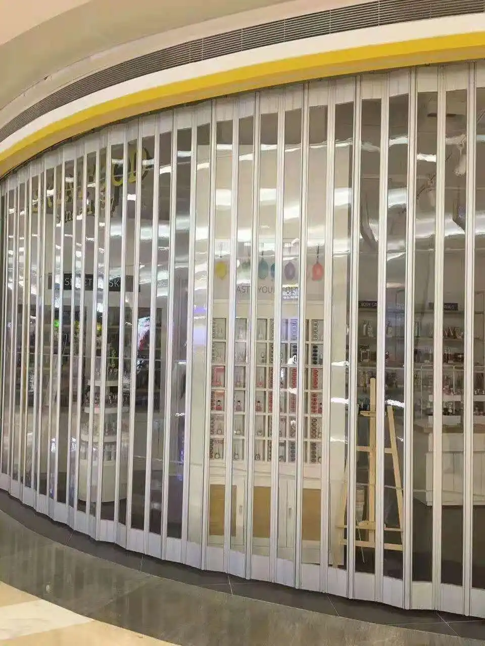 Hot Selling Collapsible Shutter Gate Manufacture 3