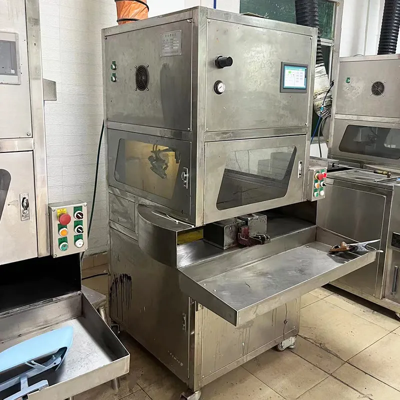 Brand Spray Paint Machine Shenzhen Or Dongguan 4