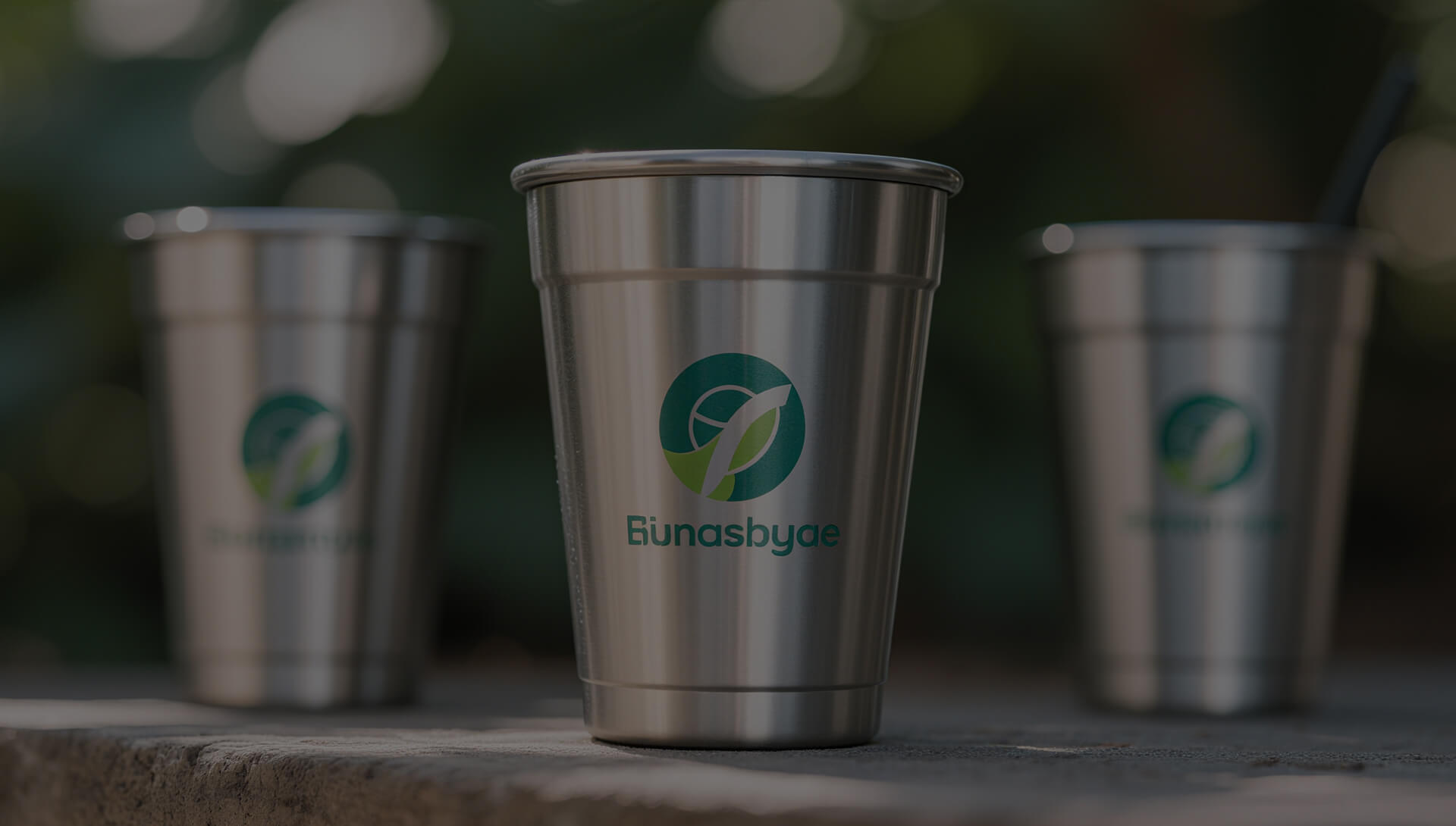 Personalisierte Aluminiumbecher mit Ihrem Logo