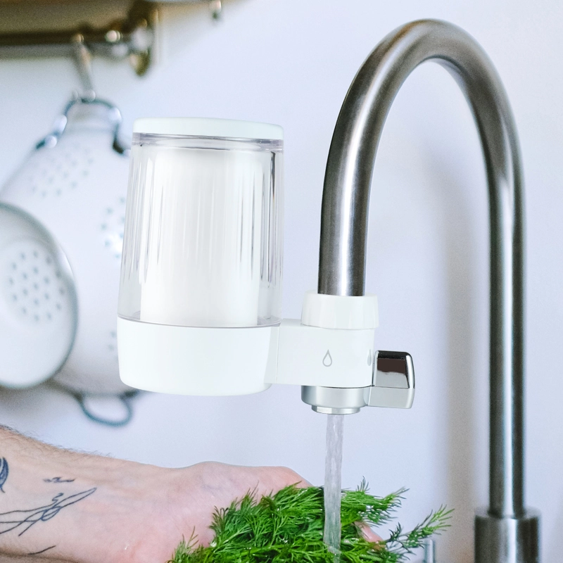 Filtro de agua para grifo PureFlow FF-602: Agua potable limpia filtrada instantáneamente al alcance de su mano 1