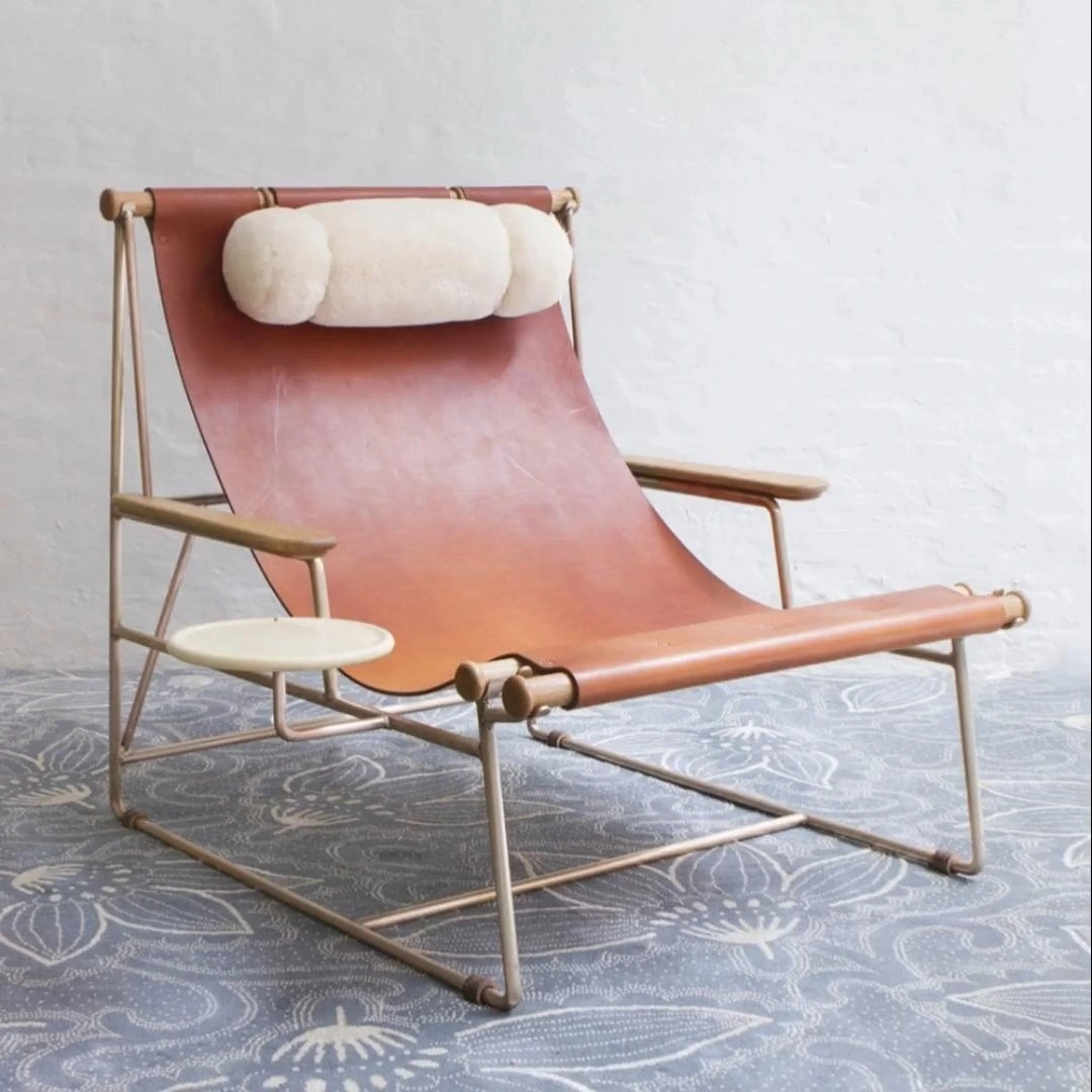 High quality family leisure armchair design simple metal frame saddle leather recliner plus simulated hair headrest withdragtray 1