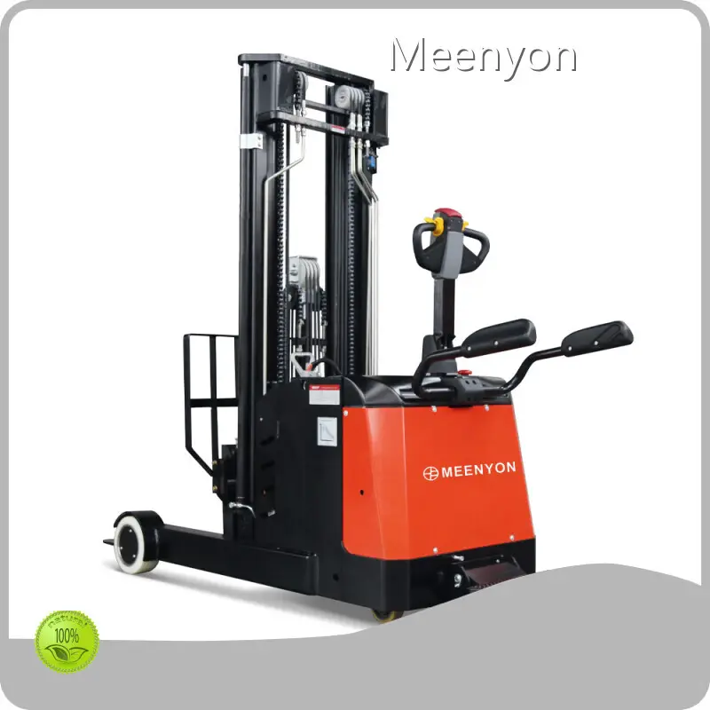 Meenyon 4 Way Reach Truck 1