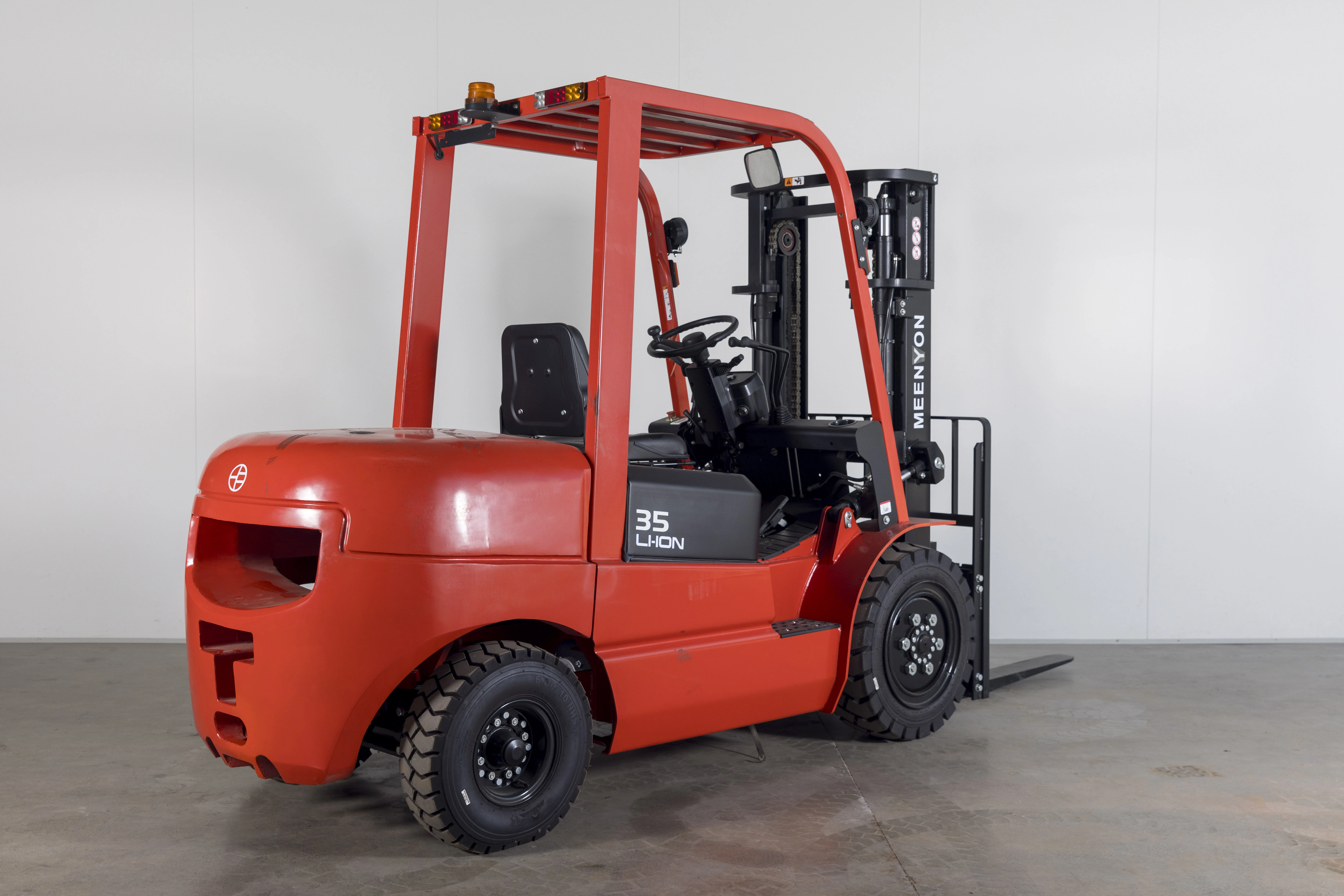 2.5 Ton Electric Forklift by Meenyon-1 3