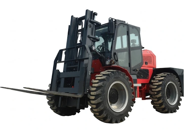 Nouveau chariot élévateur tout-terrain à direction arrière de 5 tonnes (2025) 1