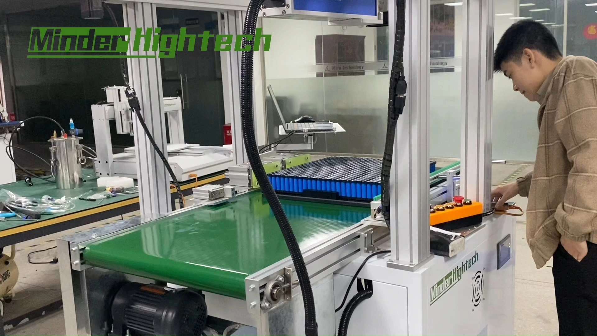 MDLC-500 Conveyor Laser Cleaner 1